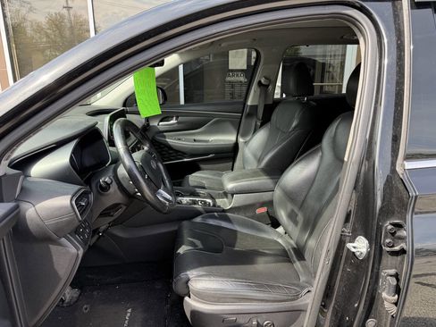 Used 2019 Hyundai Santa Fe AWD image 10