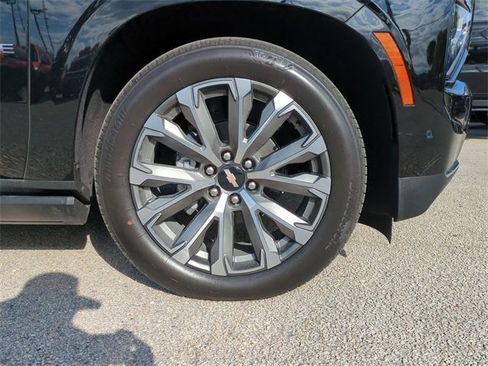 Certified 2026 Chevrolet Tahoe High Country w/ LPO, Illumination Package image 11