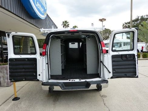 Used 2023 GMC Savana 2500 w/ Driver Convenience Package image 14