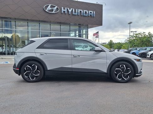 Certified 2024 Hyundai Ioniq 5 SEL AWD/4WD image 2