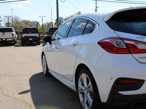 Used 2017 Chevrolet Cruze Premier w/ RS Package FWD image 24