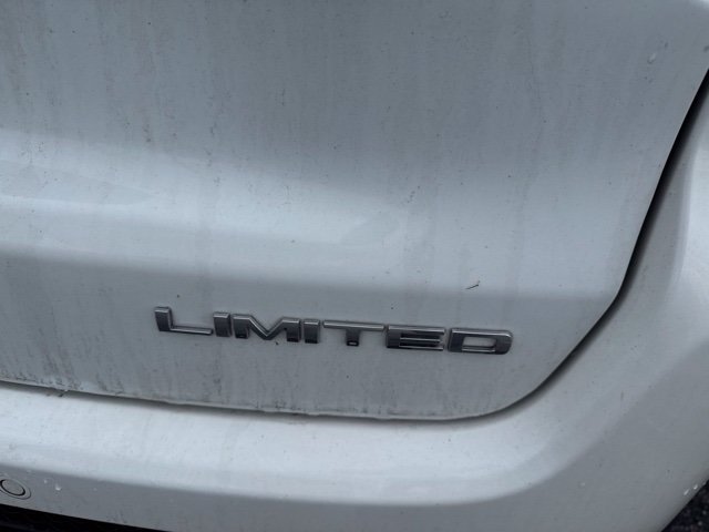 Used 2023 Jeep Compass Limited AWD/4WD image 3