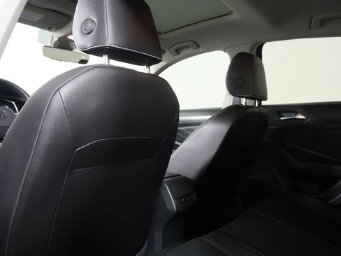 Used 2024 Volkswagen Jetta SEL FWD image 16