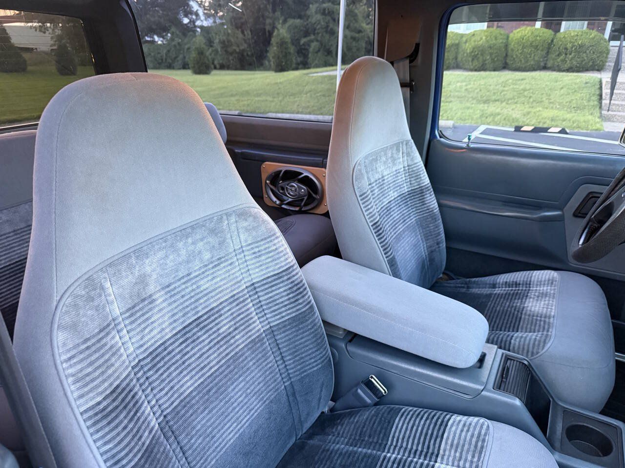 Used 1990 Ford Bronco II 2WD image 26
