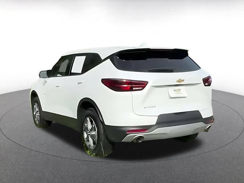 Used 2025 Chevrolet Blazer LT FWD image 10