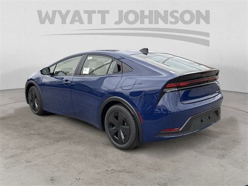 New 2026 Toyota Prius LE image 3