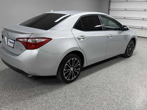Used 2015 Toyota Corolla S FWD image 3