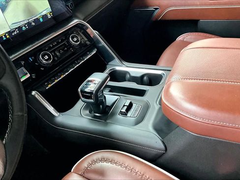 Used 2023 GMC Sierra 1500 Denali Ultimate image 16