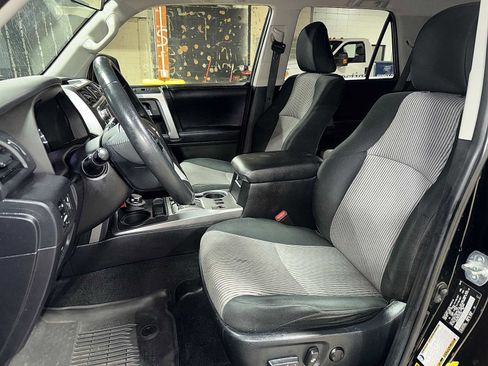 Used 2018 Toyota 4Runner SR5 image 28