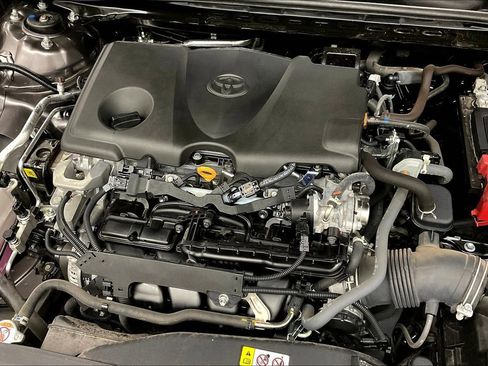 Used 2023 Toyota Camry SE image 37