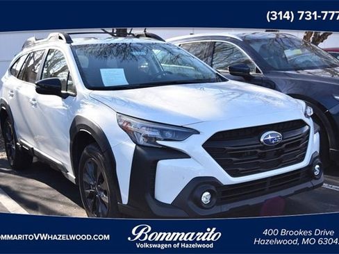 Used 2025 Subaru Outback Onyx Edition image 1