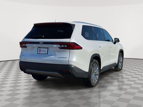 Used 2024 Toyota Grand Highlander Platinum image 7