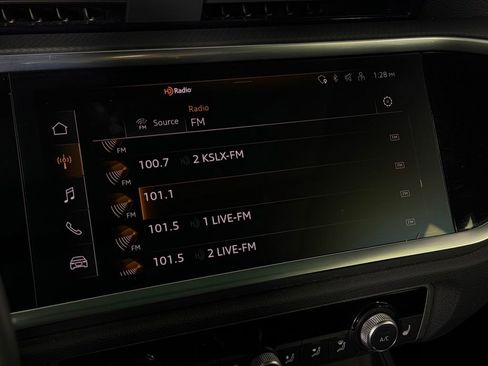 Used 2023 Audi Q3 2.0T Premium image 17