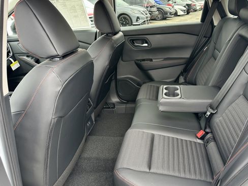New 2026 Nissan Rogue SV AWD/4WD image 31