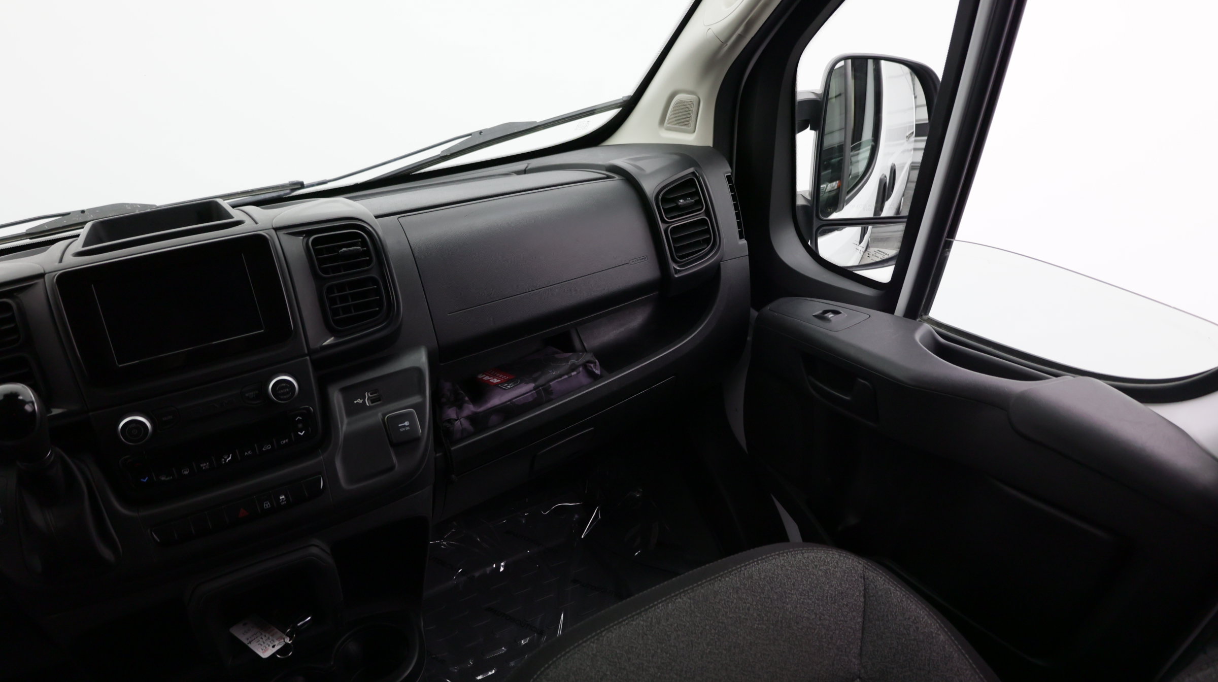 Used 2023 RAM ProMaster 2500 w/ Convenience Group FWD image 23