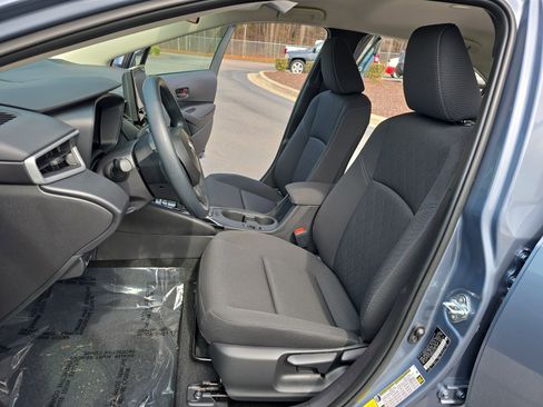 Used 2026 Toyota Corolla LE image 15