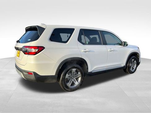 Used 2023 Honda Pilot EX-L image 9