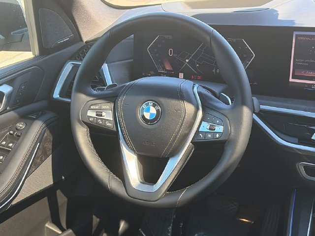 Used 2025 BMW X5 xDrive40i w/ Premium Package AWD/4WD image 15