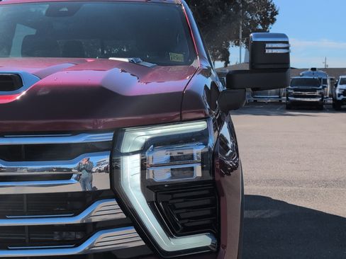 Used 2024 Chevrolet Silverado 2500 High Country w/ High Country Premium Package image 31