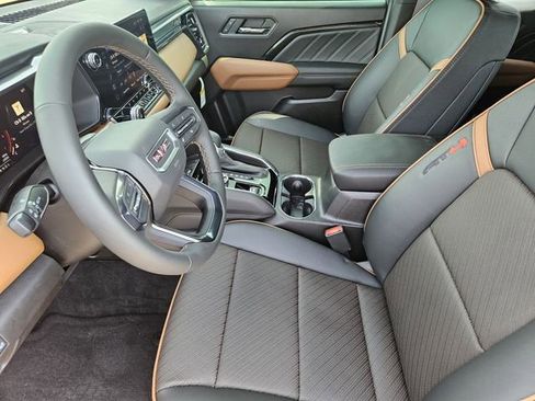 New 2025 GMC Canyon AT4 w/ Nightfall Edition image 10