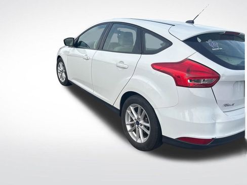 Used 2018 Ford Focus SE w/ Interior Protection Package FWD image 9