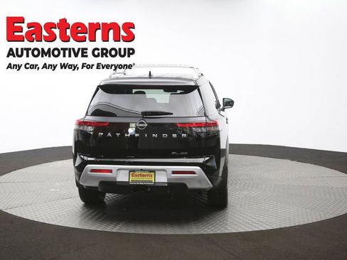 Used 2023 Nissan Pathfinder SL w/ SL Premium Package image 41