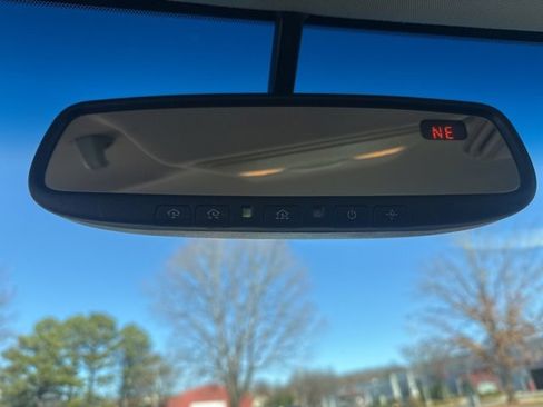 Used 2013 INFINITI G37 Journey image 28