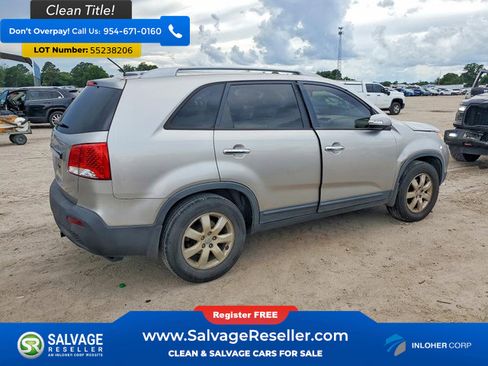 Used 2013 Kia Sorento LX w/ Convenience Pkg FWD image 4
