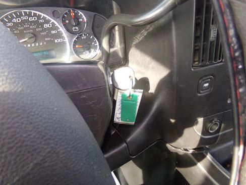 Used 2009 Chevrolet Express 3500 3500 2dr Commercial/Cutaway/Ch image 50