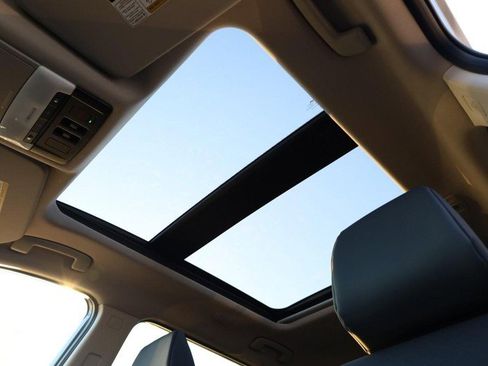 New 2026 Nissan Rogue SV image 7