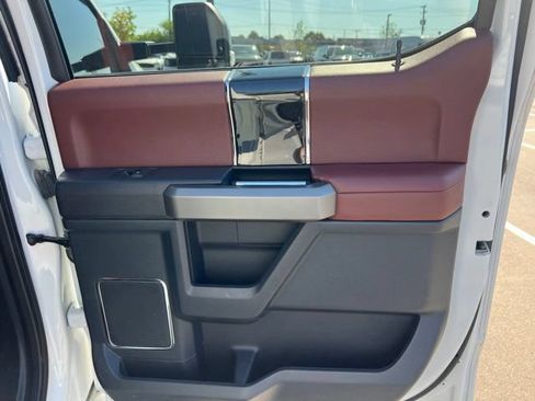 Used 2022 Ford F350 Platinum w/ Snow Plow Prep Package AWD/4WD image 13
