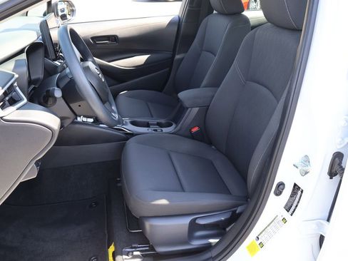 Used 2024 Toyota Corolla LE FWD image 13