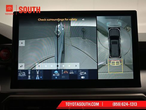 Used 2025 Toyota 4Runner TRD Off-Road Premium image 20