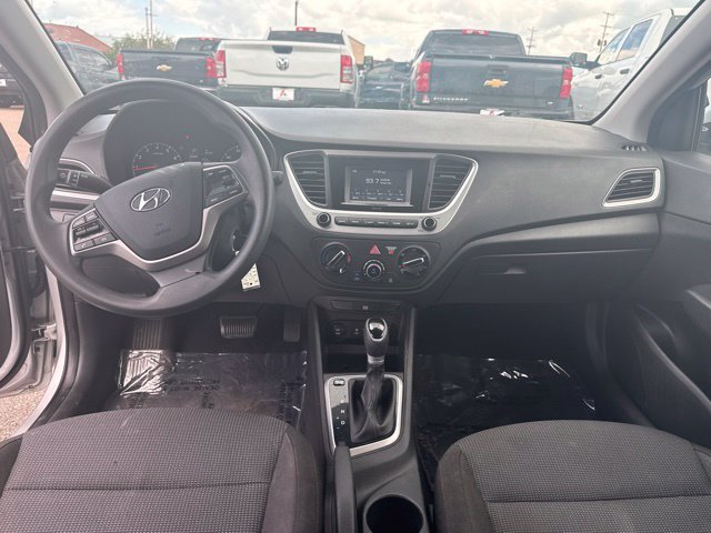Used 2021 Hyundai Accent SE FWD image 13