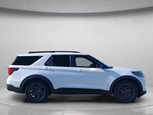 New 2026 Ford Explorer ST RWD image 42
