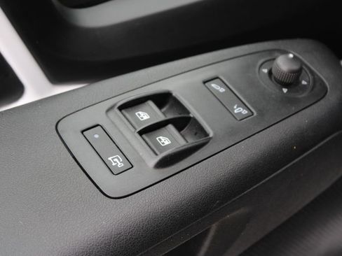Used 2025 RAM ProMaster 2500 w/ Convenience Group FWD image 26