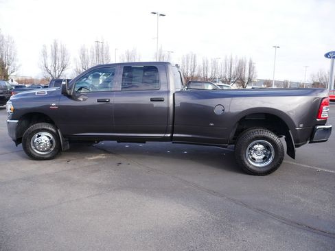 Certified 2024 RAM 3500 Tradesman w/ Chrome Appearance Group image 21
