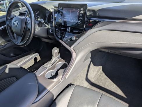 Used 2023 Toyota Camry SE w/ Convenience Package image 32