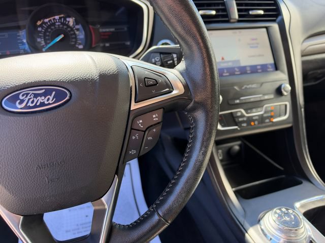 Used 2020 Ford Fusion SE w/ Equipment Group 151A FWD image 32