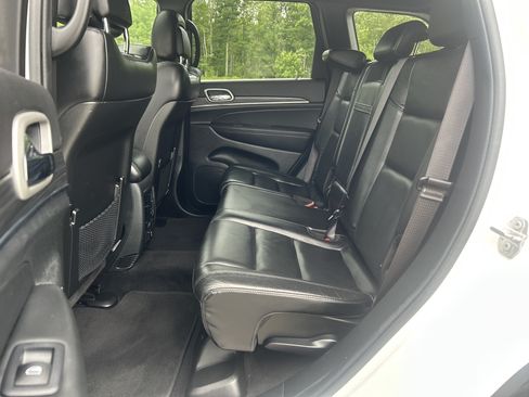 Used 2022 Jeep Grand Cherokee Limited AWD/4WD image 16