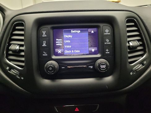 Used 2018 Jeep Compass Sport AWD/4WD image 25