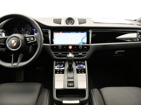 Certified 2026 Porsche Macan Turbo AWD/4WD image 23