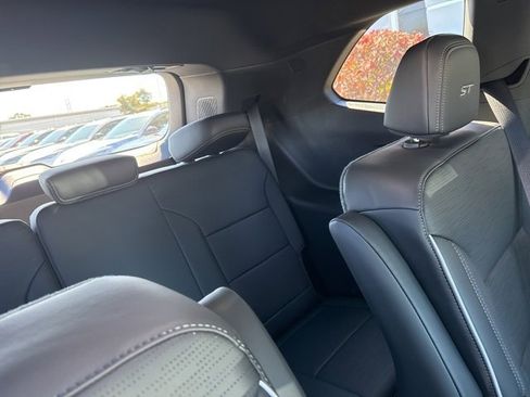 New 2026 Buick Enclave Sport Touring w/ Power Package image 32