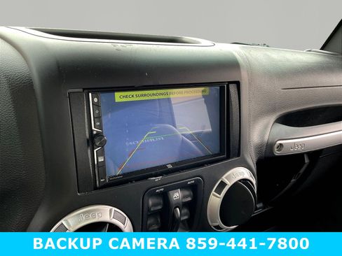 Used 2015 Jeep Wrangler Unlimited Rubicon w/ Dual Top Group AWD/4WD image 10
