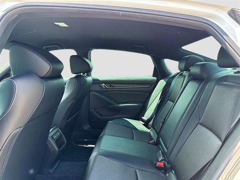 Used 2022 Honda Accord Sport image 19