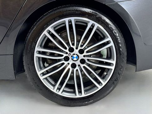 Used 2017 BMW 540i xDrive AWD/4WD image 9