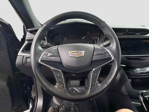 Used 2022 Cadillac XT5 Premium Luxury AWD/4WD image 14