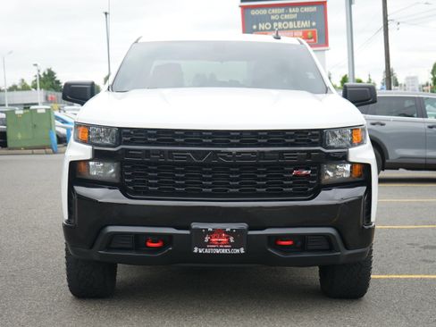 Used 2019 Chevrolet Silverado 1500 Custom Trail Boss w/ Custom Convenience Package AWD/4WD image 8