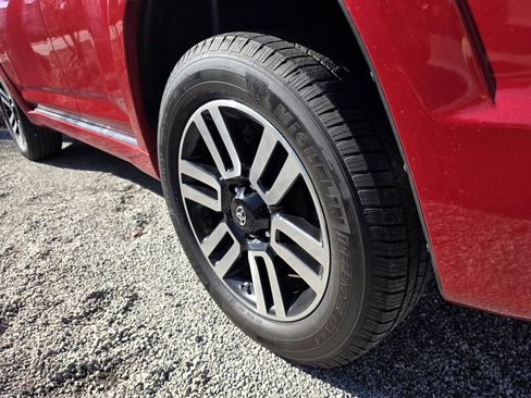 Used 2014 Toyota 4Runner Limited image 37