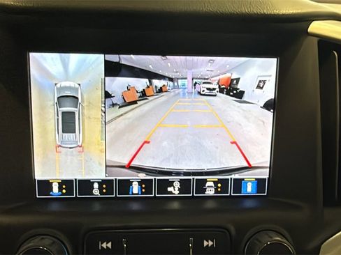 Used 2022 GMC Terrain SLT w/ Tech Package image 35